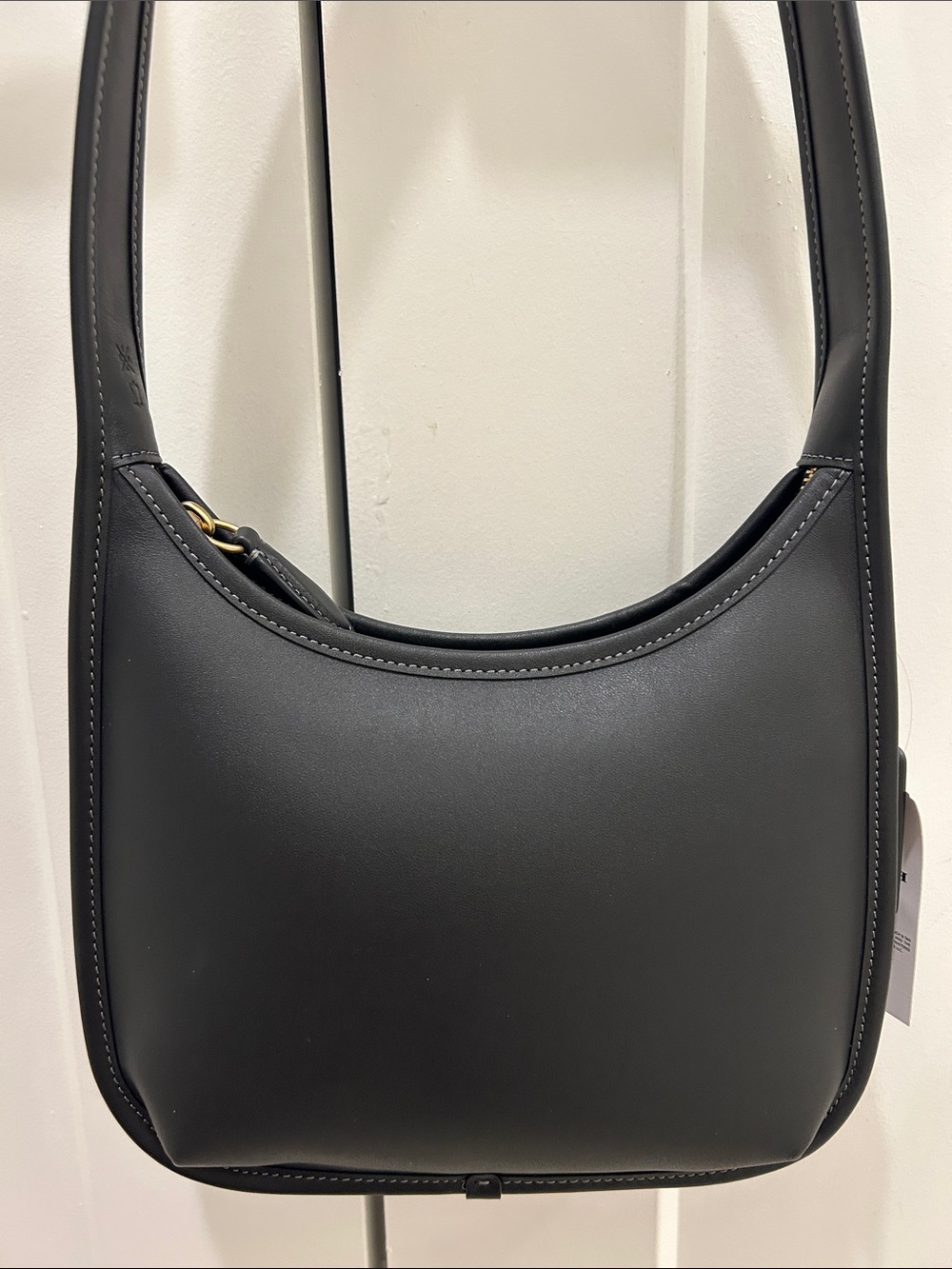 Coach (NWT) Curve Zip Bag - Picture 4 of 16